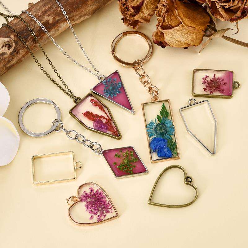50g UV Resin Keychain & Jewelry Craft Kit – Complete DIY Set with UV Resin, Curing Light, silver metal Bezels, Keychains & Tape