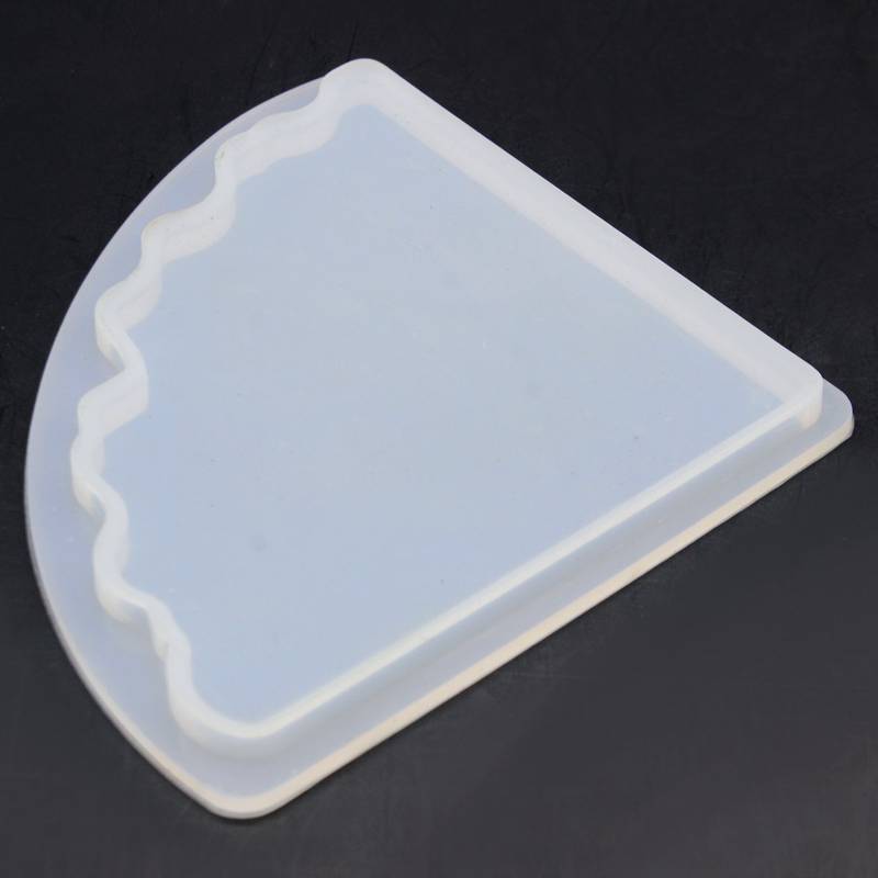 Triangle Coaster Mould (4Inch , 1 pc)