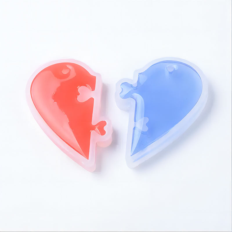 Broken Heart Pendent in 2 Pieces Silicone Mould for Resin Art