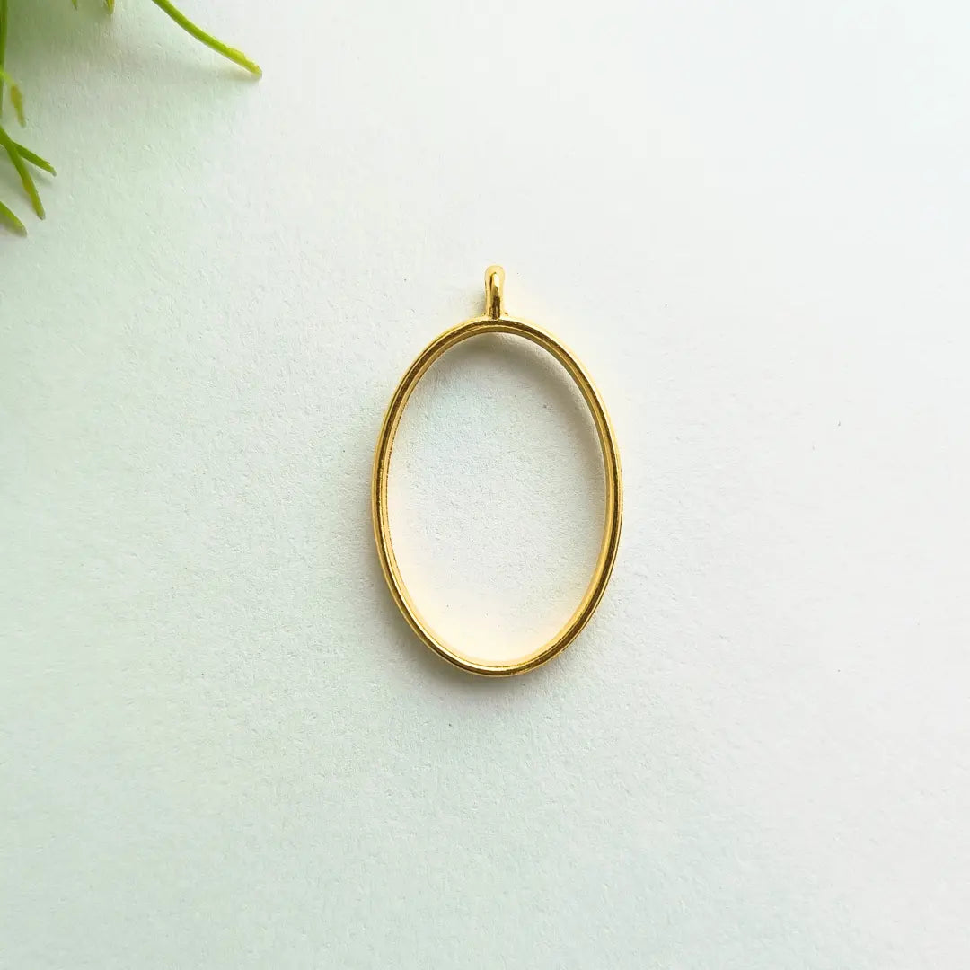 Golden Pendant Bezel - Oval Shape