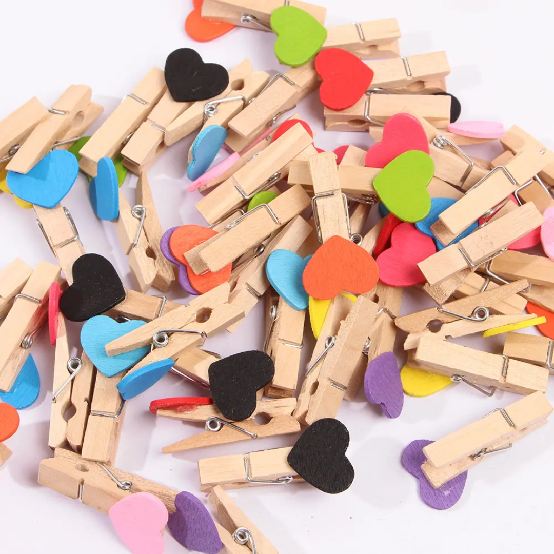 Wooden Design Clip Pkt Heart