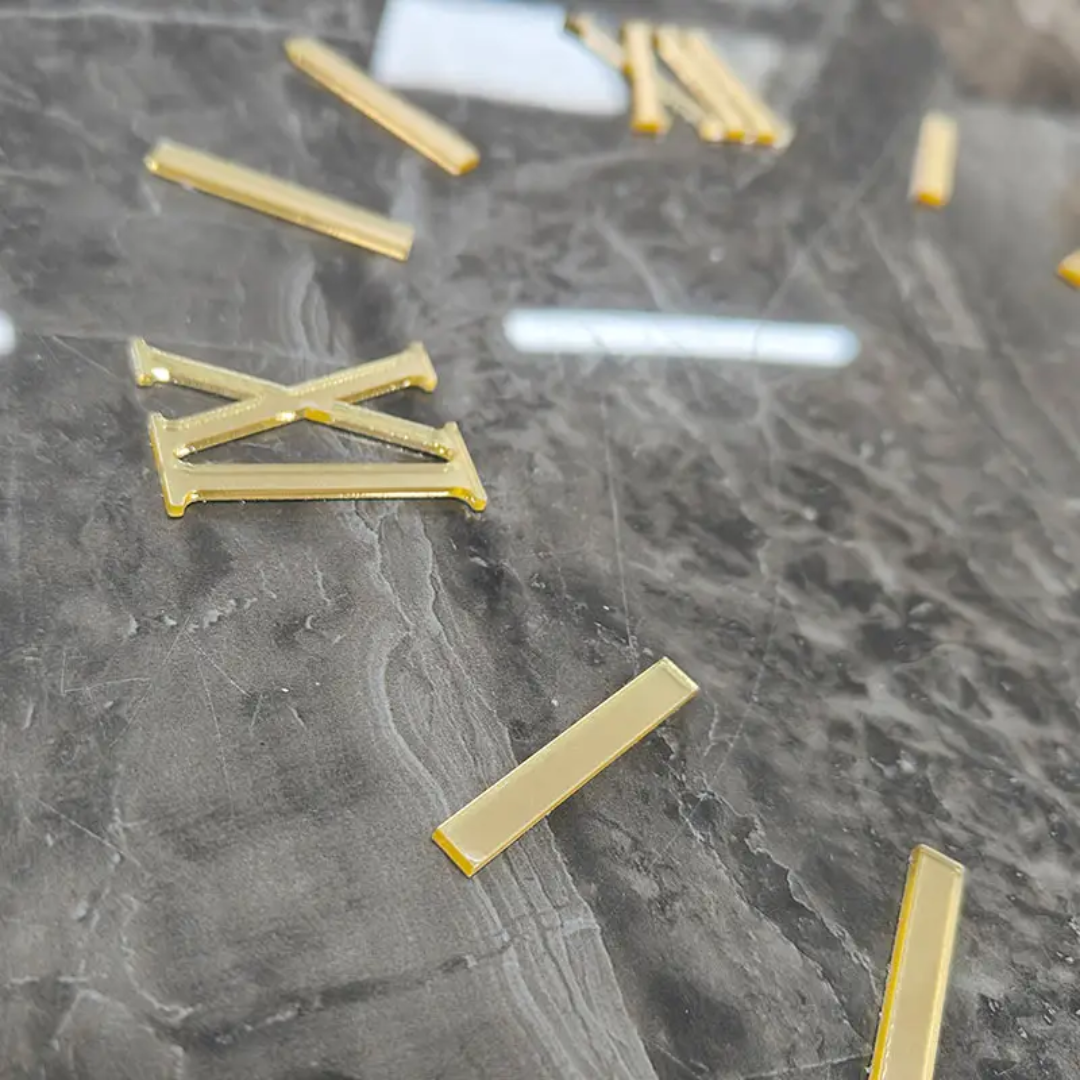 Golden Roman Number+Strips (1 Inch)