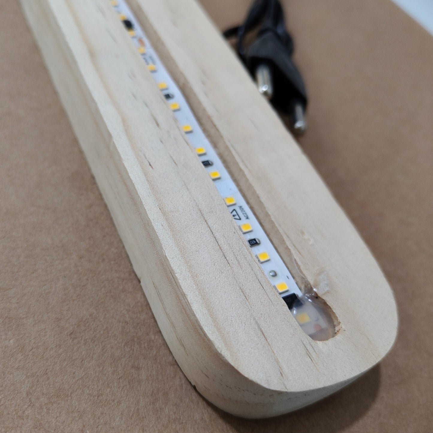 Pinewood LED Light (12 Inch)