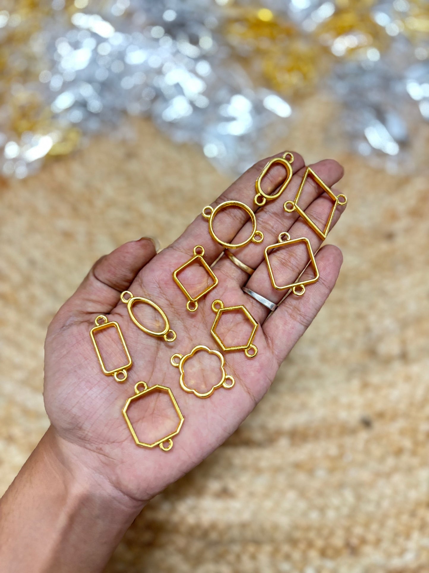 Rakhi Bezels Golden (10 pc)