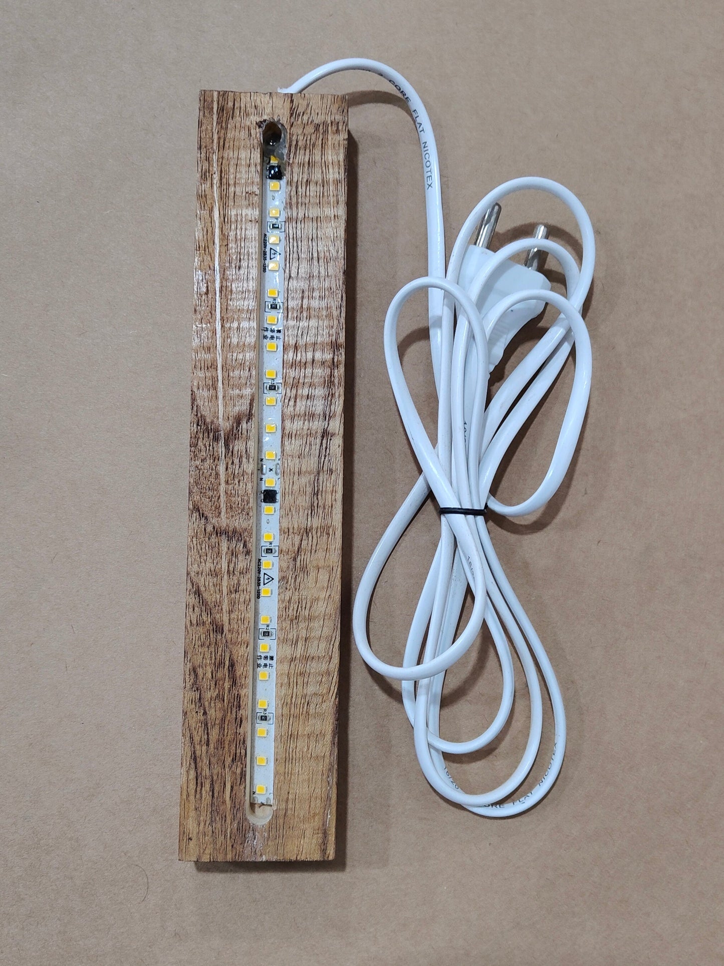 Teakwood LED Light (8")