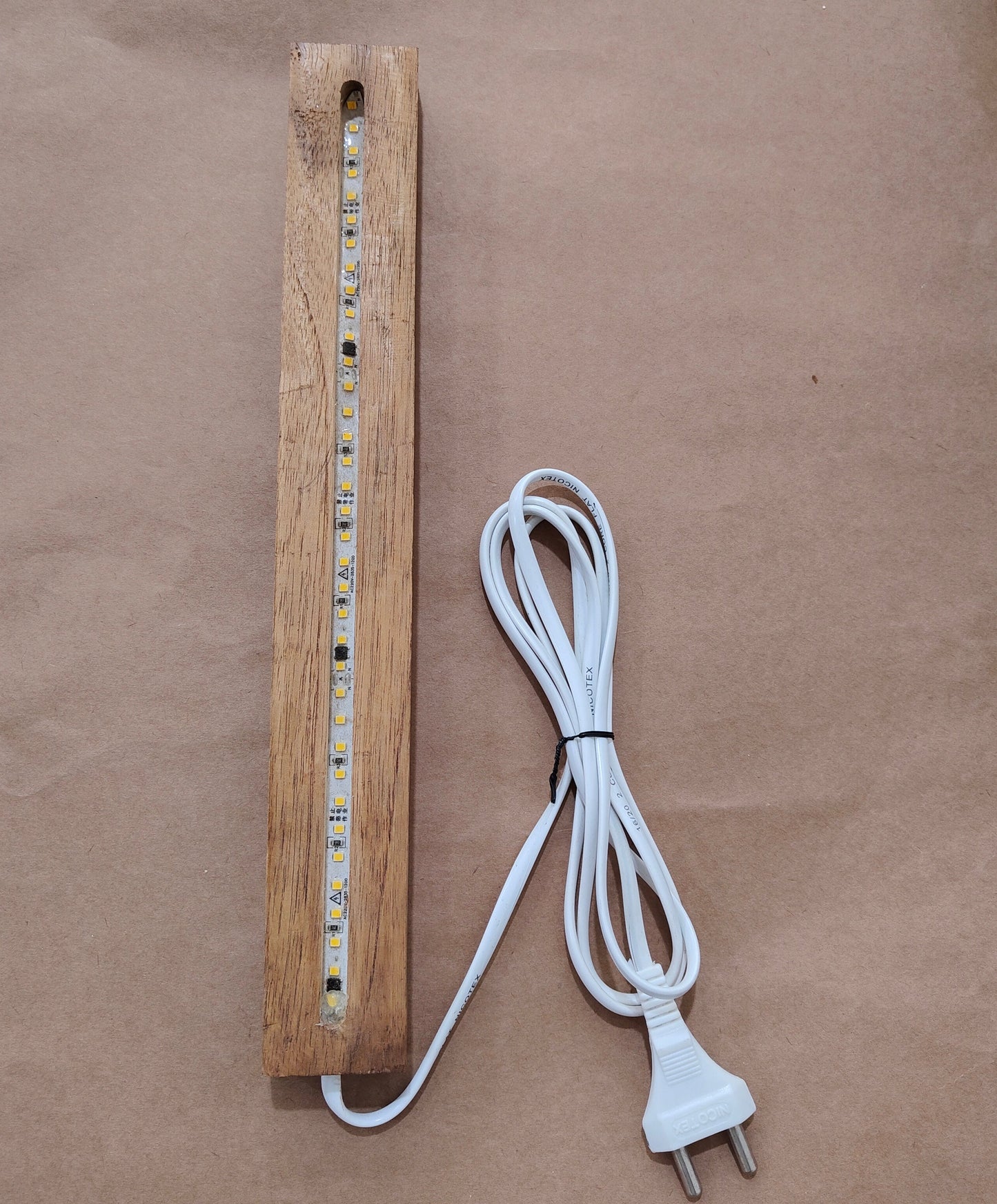Teakwood LED Light (12")